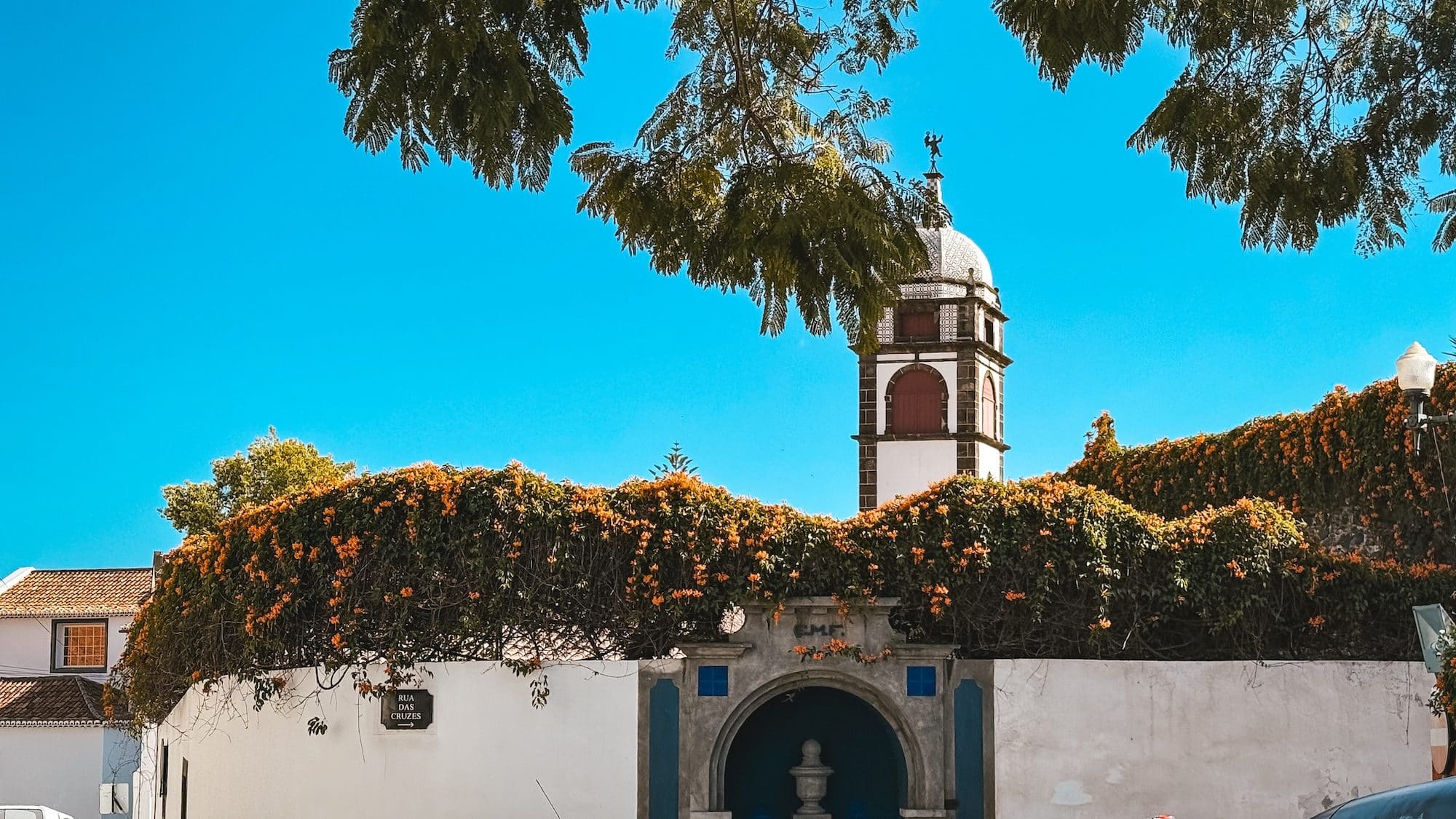 Widok na klasztor w Funchal